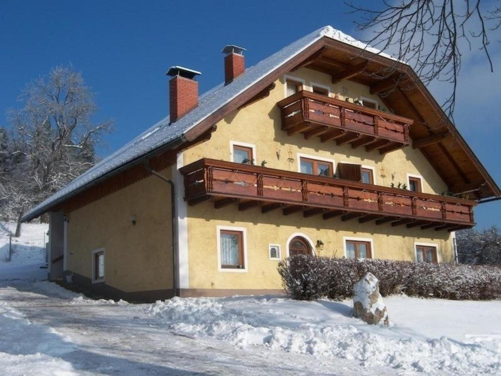 Ferienwohnung Typ 1 Im Haus Huber In Bleiburg Exterior photo